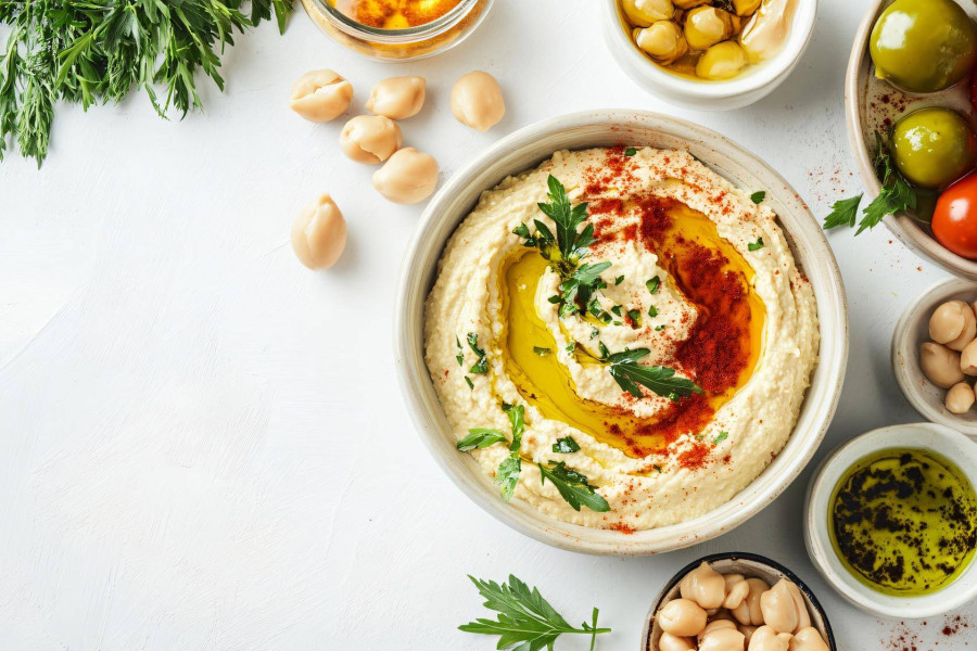 Z czego zrobiony jest humus i dlaczego warto go znać?