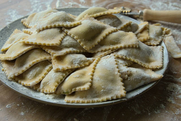 Jak się robi humus i dlaczego warto go przygotować samodzielnie?