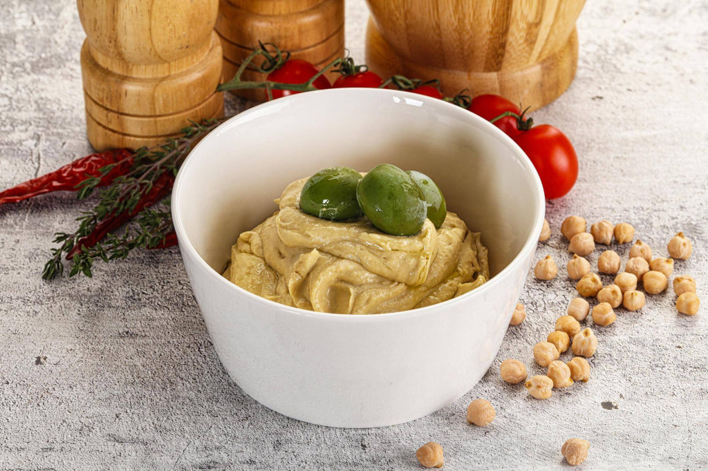 Pasta hummus co to jest i jak powstaje?